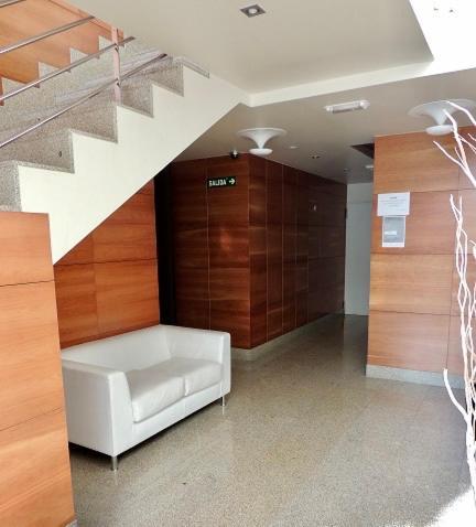 Acogedor Apartamento Con Terraza En 波多诺伏 外观 照片