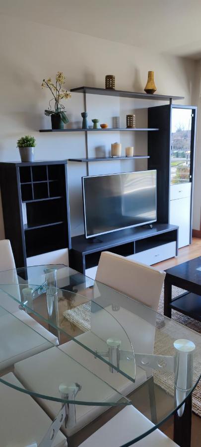 Acogedor Apartamento Con Terraza En 波多诺伏 外观 照片